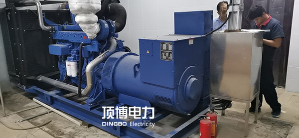 注意！柴油發(fā)電機(jī)上或周圍的灰塵、泥土和異物也是引起火災(zāi)或機(jī)組過熱的原因